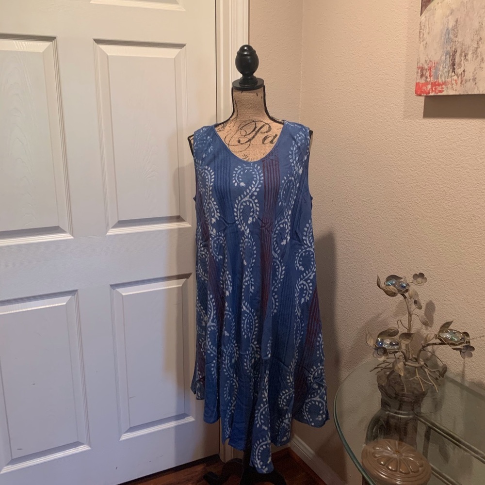 Plus size blue multi color design dress